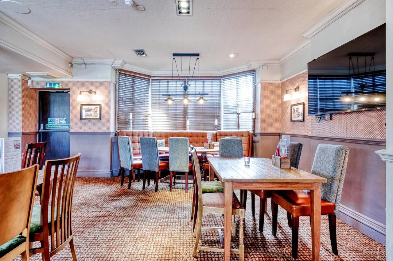 The Wheatsheaf By Innkeeper'S Collection โวคิง ภายนอก รูปภาพ